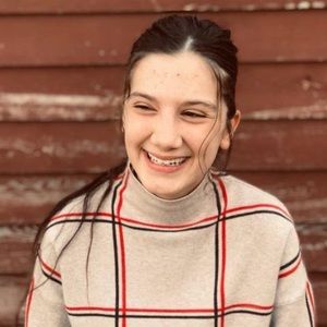 Meet your Posher, Olivia